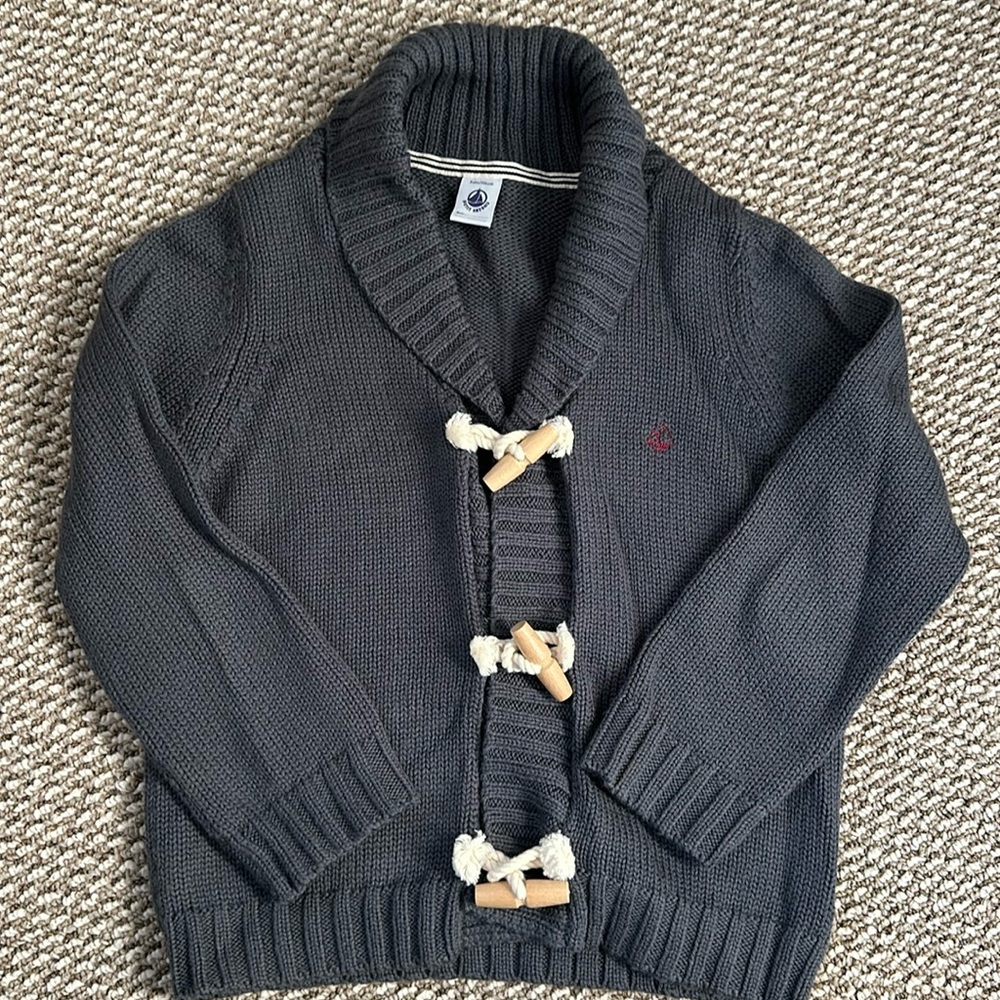 Gorgeous soft cardigan sweater